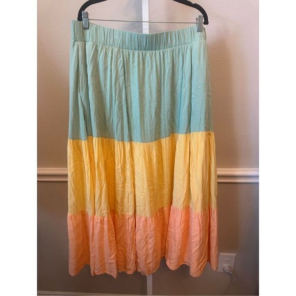 Torrid Tiered Maxi Skirt Size 3 - Picture 2 of 5